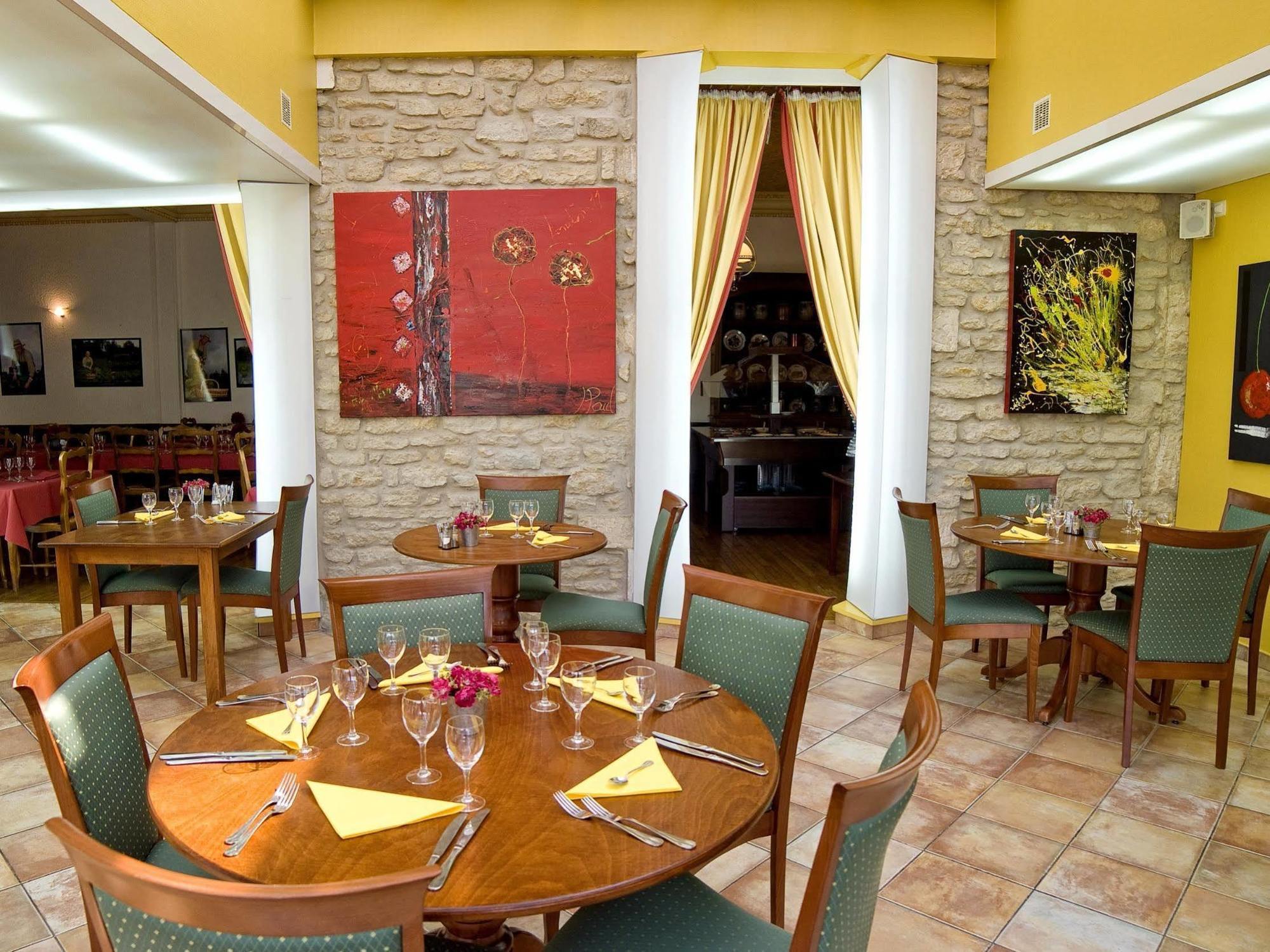 Hotel Restaurant La Sirene Etain Exterior photo